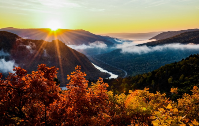 探文旅结伙新旅途 谋山水东谈主文新图景（一）